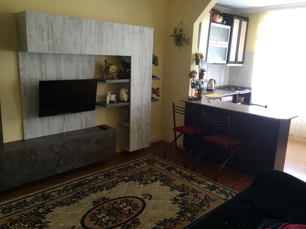 Apartment On Khinikadze 4 Batoemi Buitenkant foto